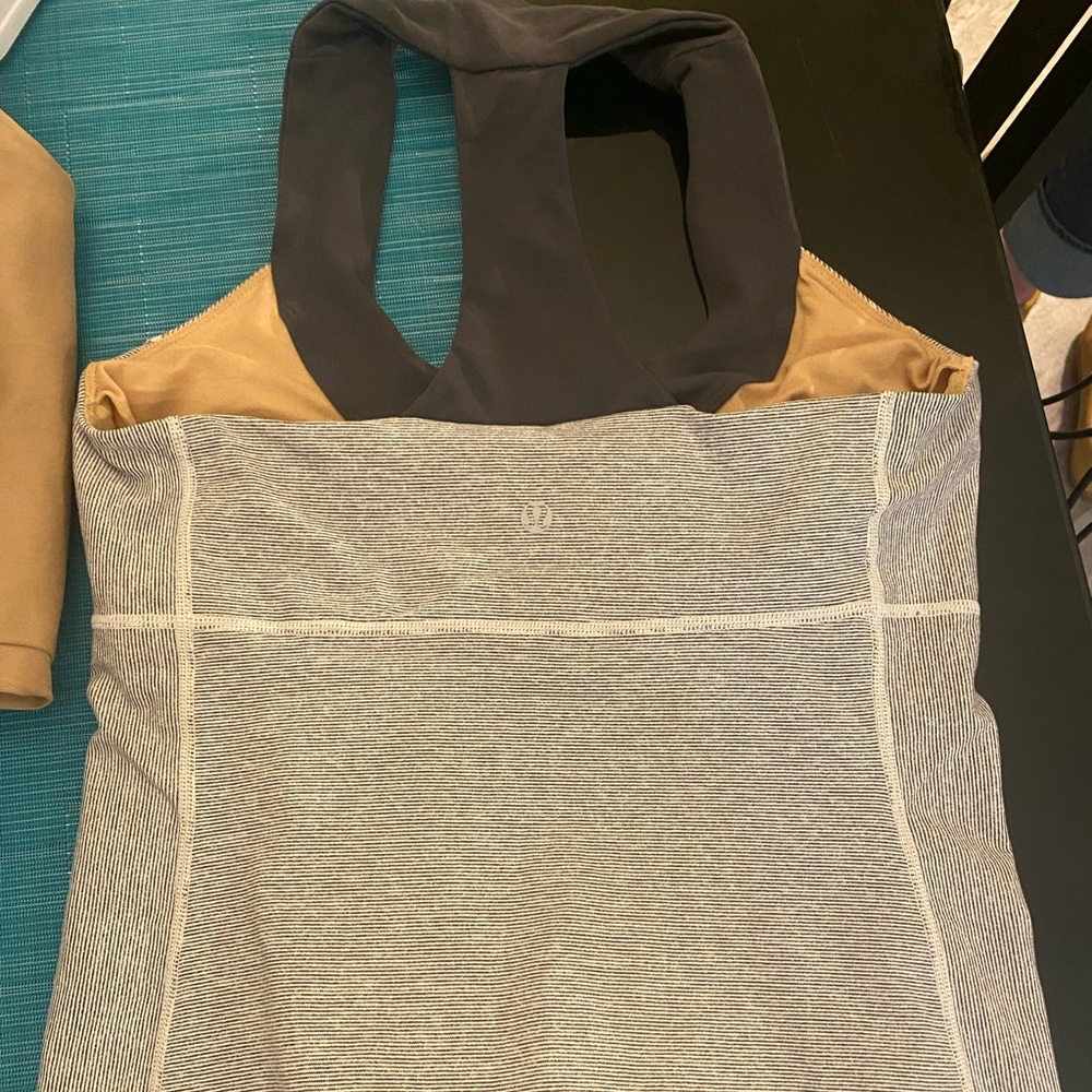 Lululemon racer back tank size 8
